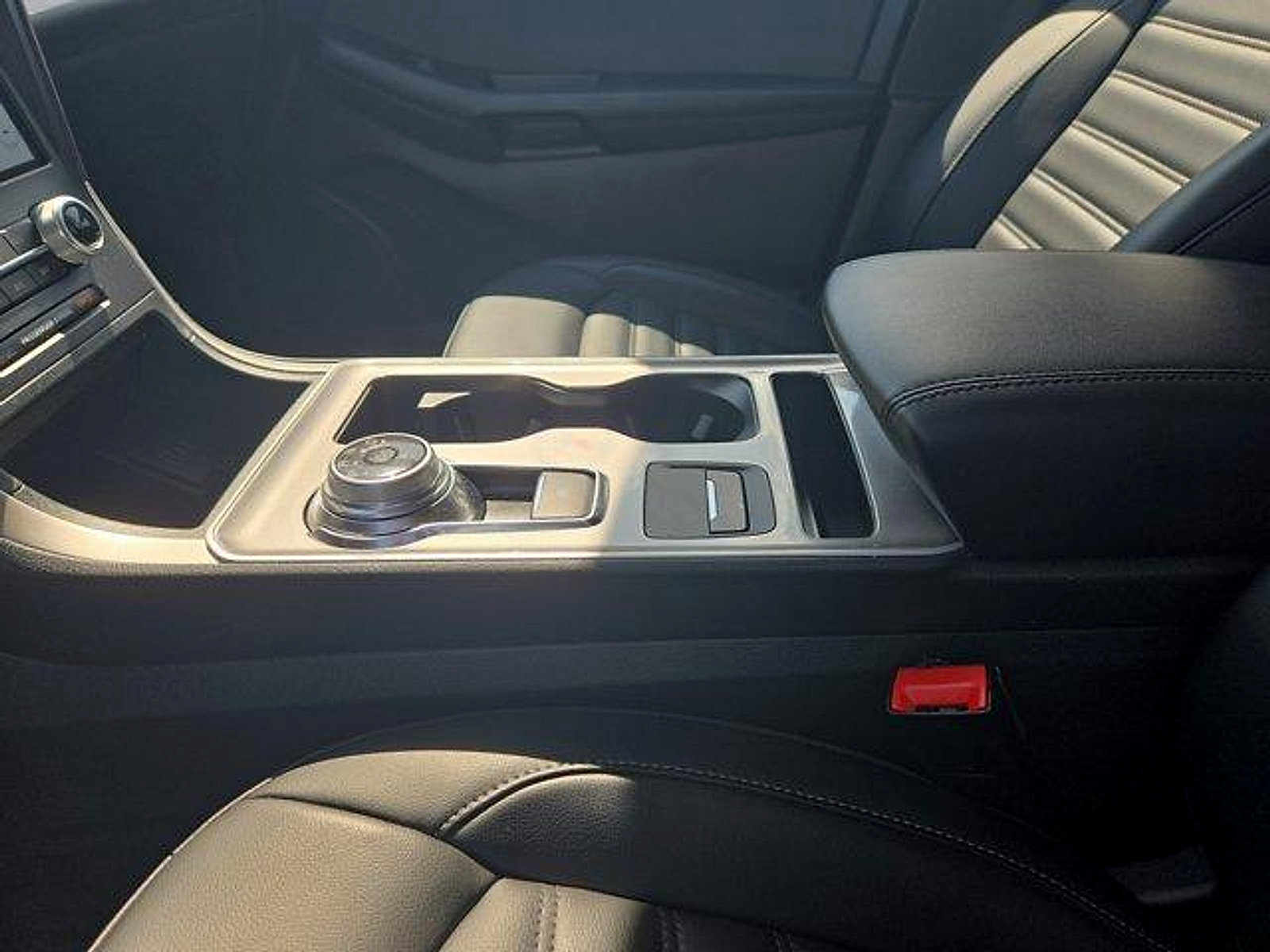 Certified 2024 Ford Edge SEL w/ Convenience Package AWD/4WD image 22