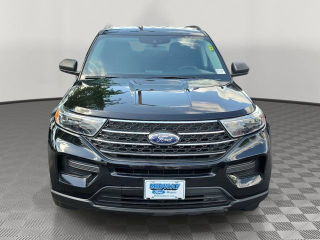 Certified 2022 Ford Explorer XLT RWD image 2