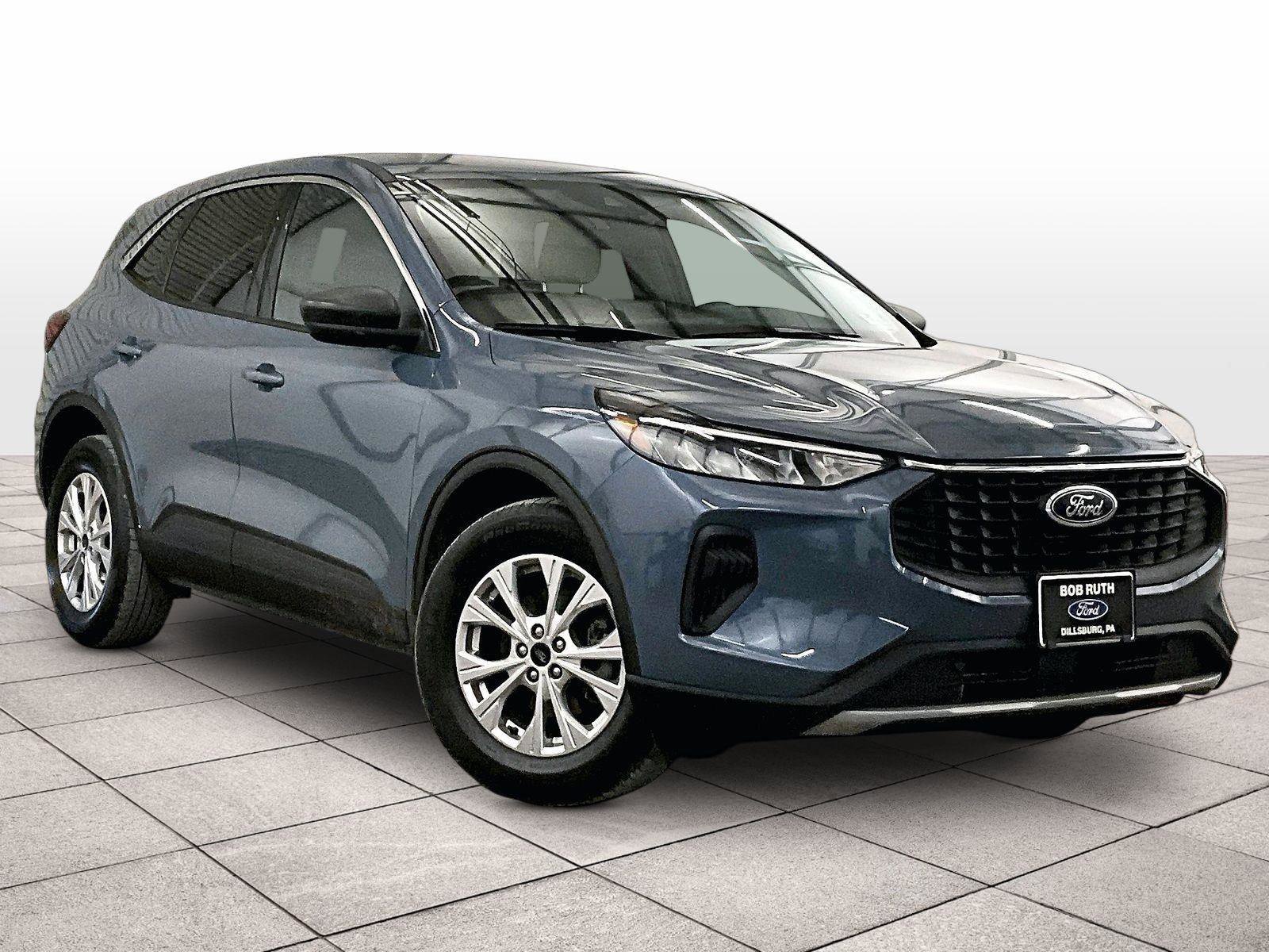 Certified 2023 Ford Escape Active AWD/4WD image 2