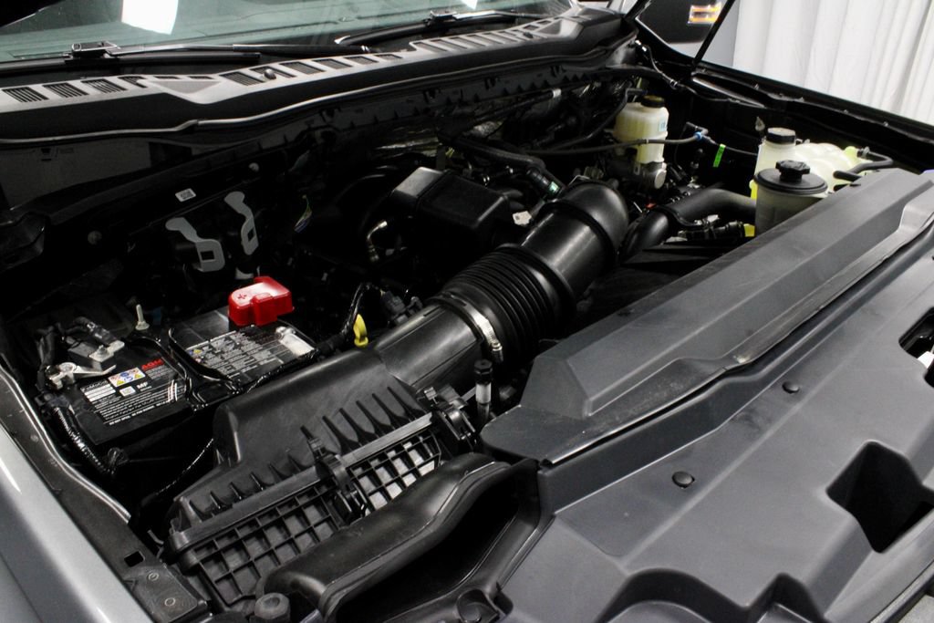 Certified 2025 Ford F250 XL AWD/4WD image 16