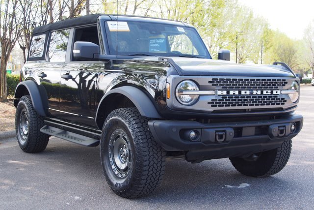 Certified 2025 Ford Bronco Badlands AWD/4WD image 1