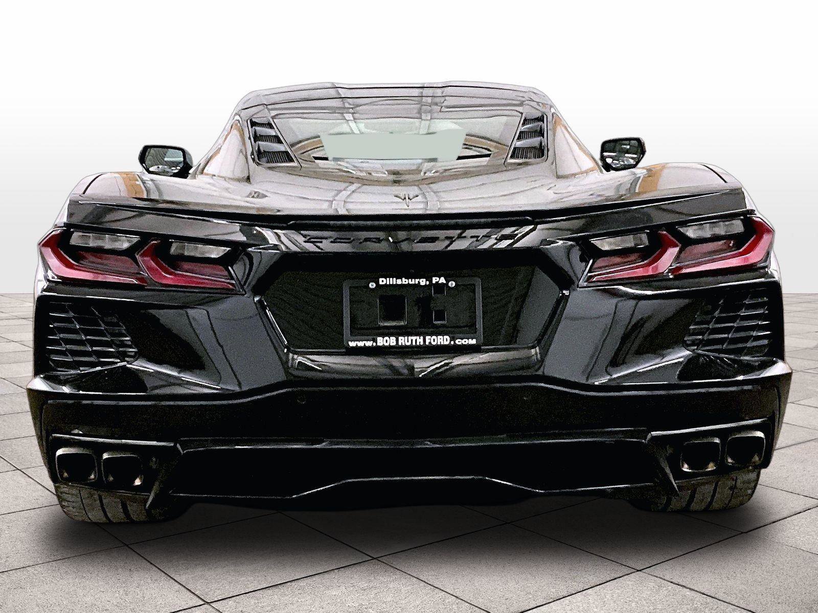 Used 2022 Chevrolet Corvette Stingray Coupe w/ 1LT RWD image 4