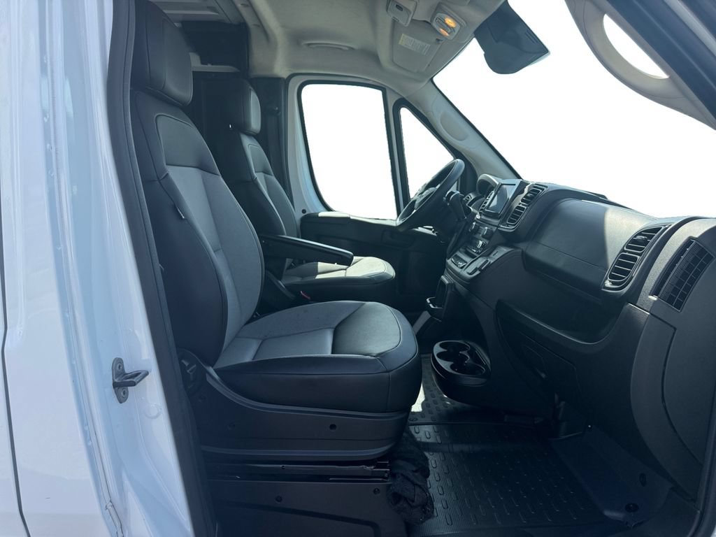 Used 2025 RAM ProMaster 2500 w/ Convenience Group FWD image 15