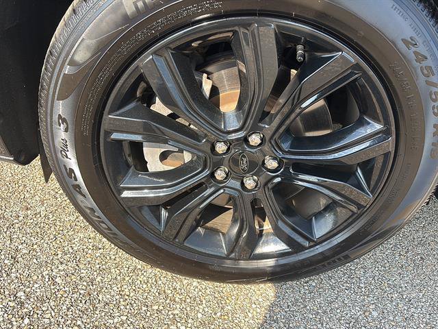 Certified 2022 Ford Edge SE w/ Black Appearance Package AWD/4WD image 9