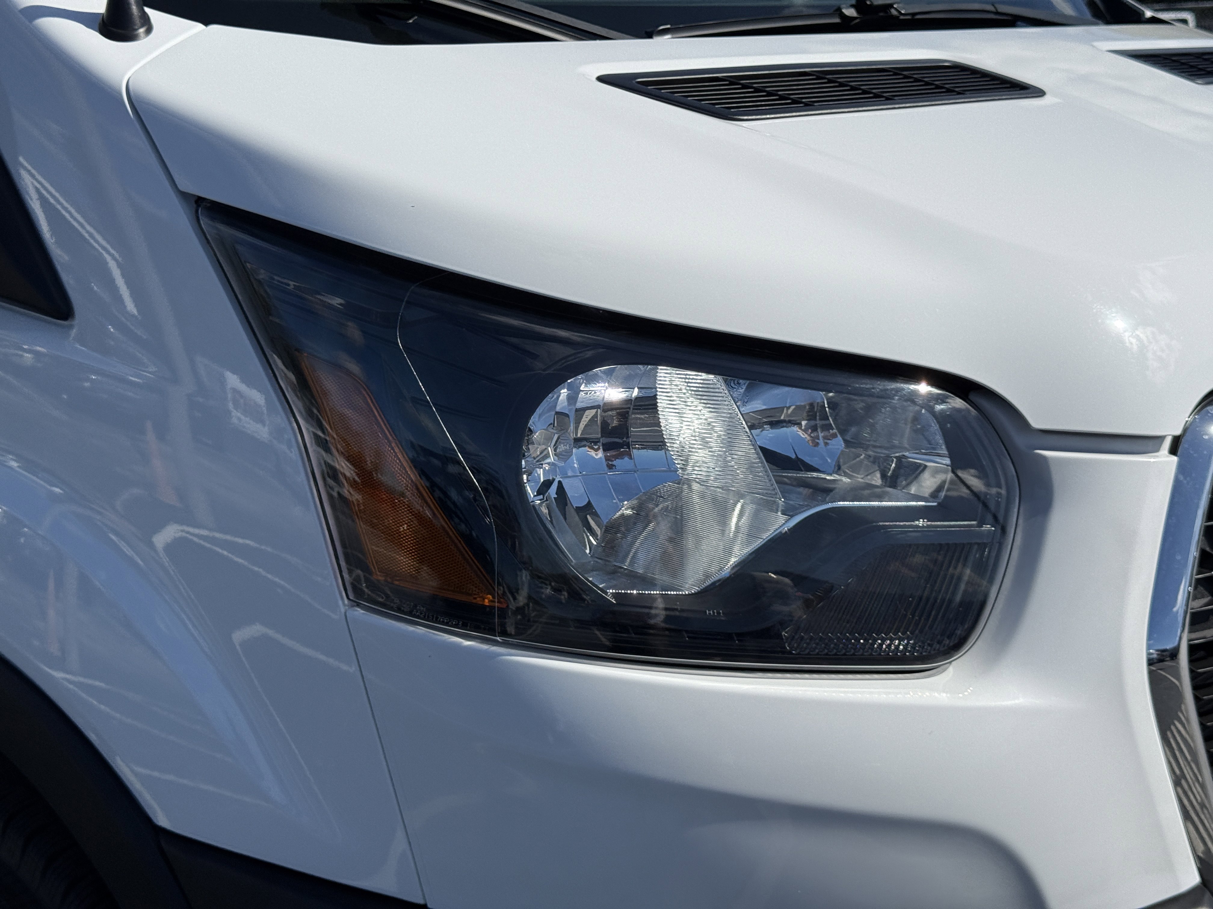 Certified 2024 Ford Transit 250 w/ Exterior Upgrade Package image 6