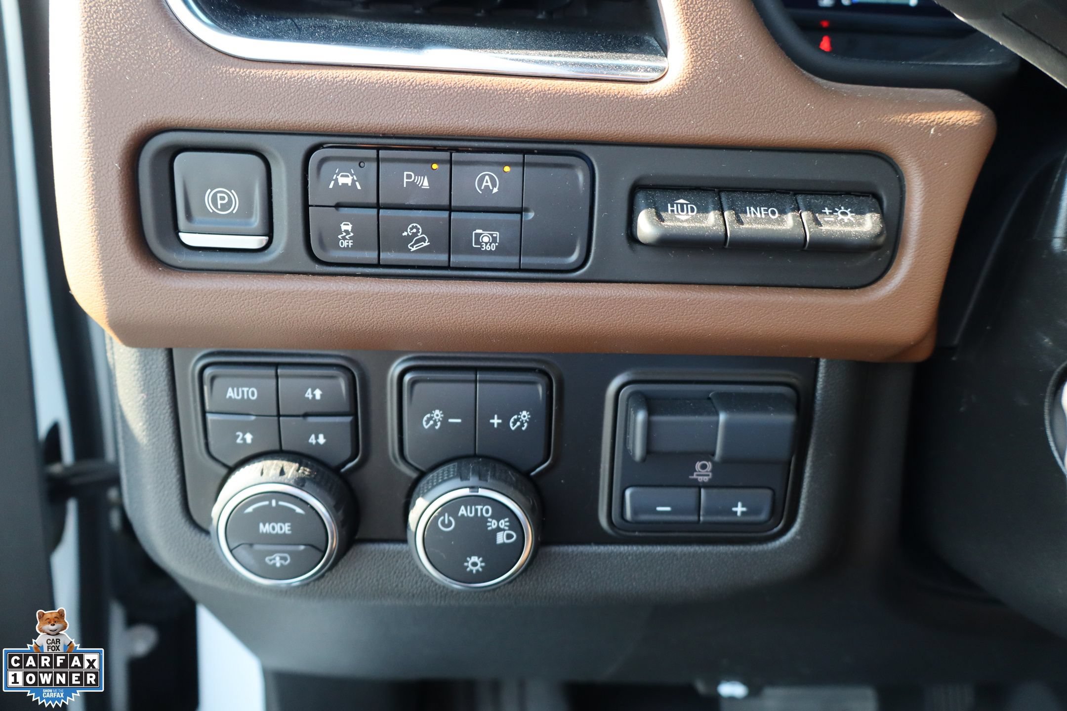 Used 2024 Chevrolet Tahoe High Country AWD/4WD image 15