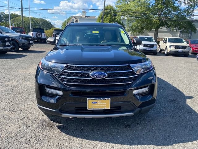 Certified 2022 Ford Explorer XLT w/ Equipment Group 202A image 2