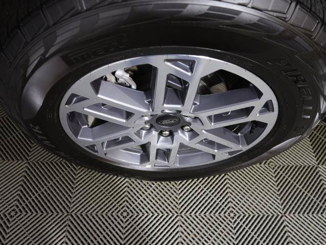 Certified 2025 Ford Expedition Active AWD/4WD image 39