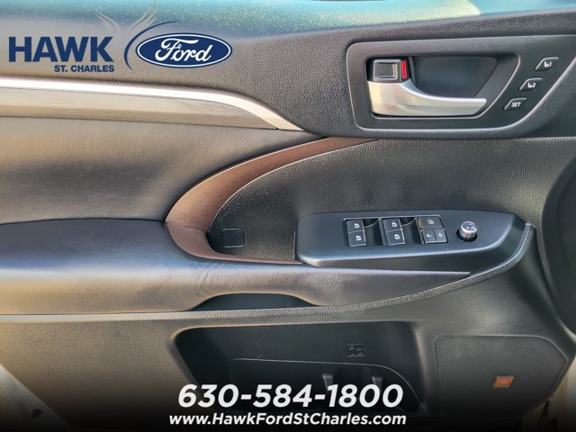 Used 2019 Toyota Highlander Limited Platinum AWD/4WD image 19