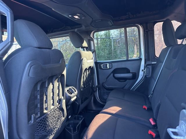 Used 2018 Jeep Wrangler Unlimited Rubicon image 12