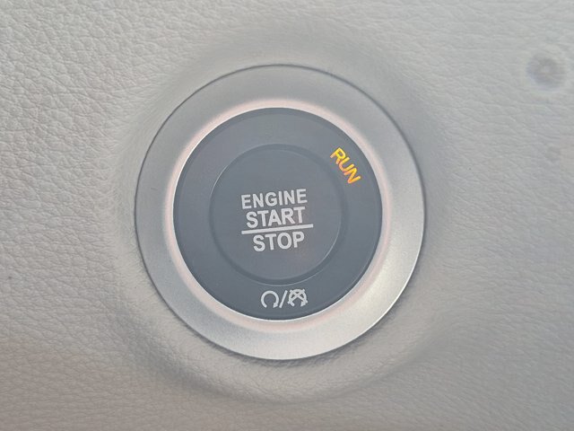 Used 2023 Chrysler Pacifica Touring-L AWD/4WD image 27