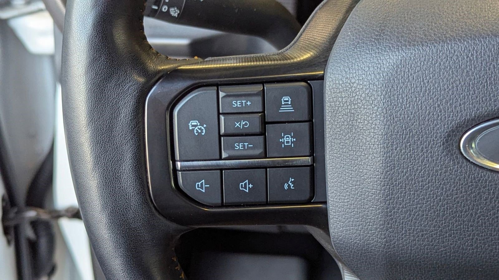 Certified 2023 Ford F150 Platinum w/ Equipment Group 701A High image 16