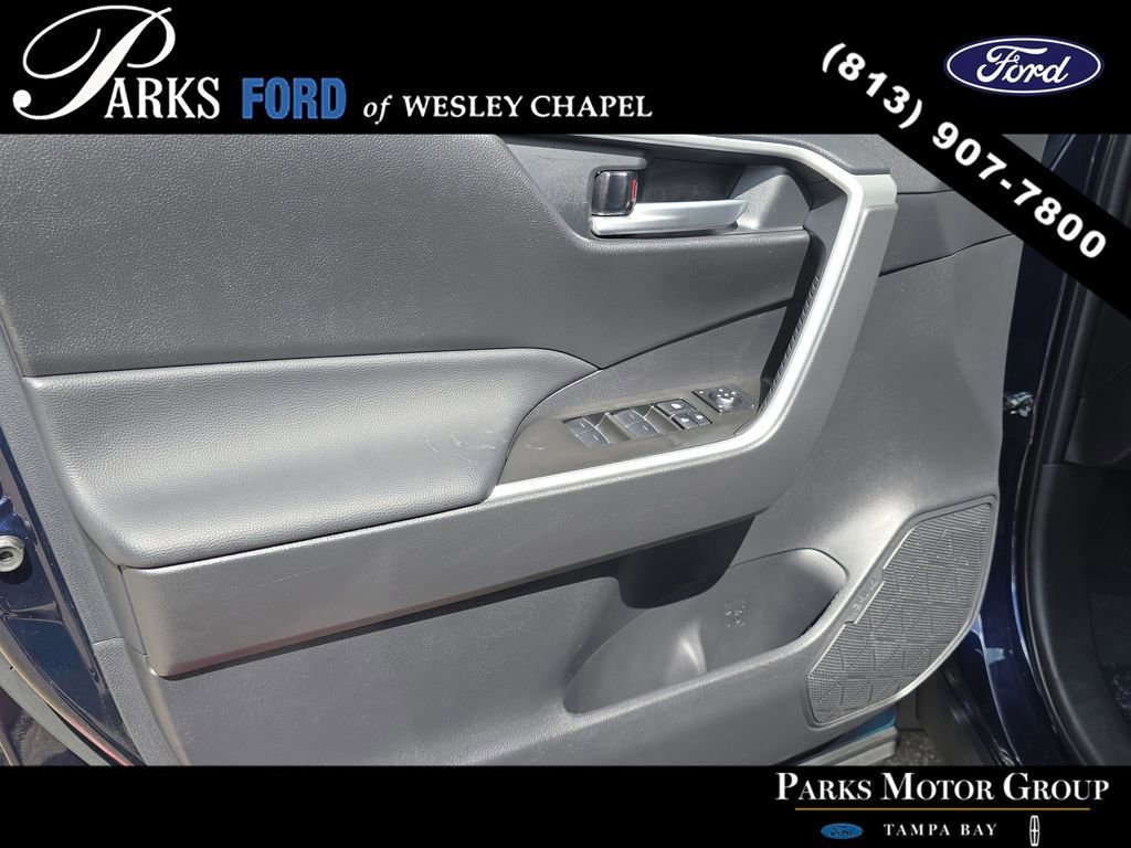 Used 2025 Toyota RAV4 XLE w/ Convenience Package image 16
