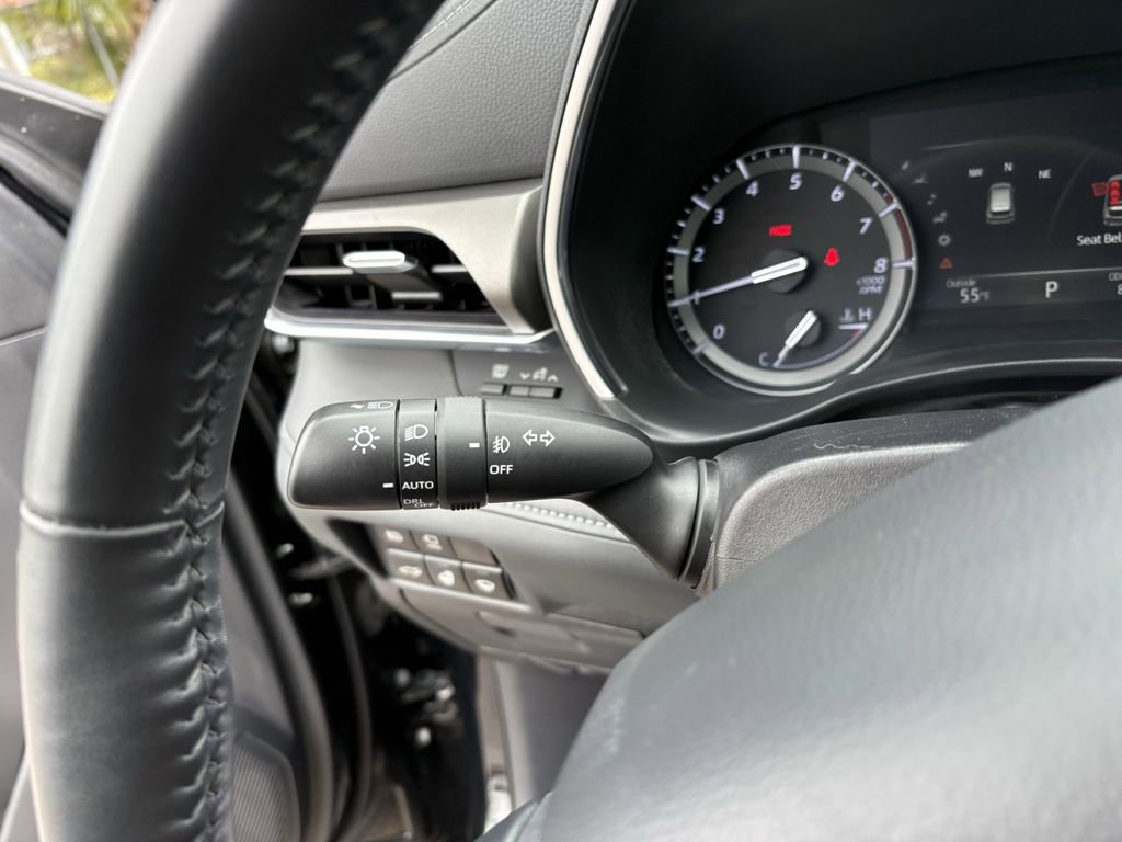 Used 2020 Toyota Highlander Limited image 36