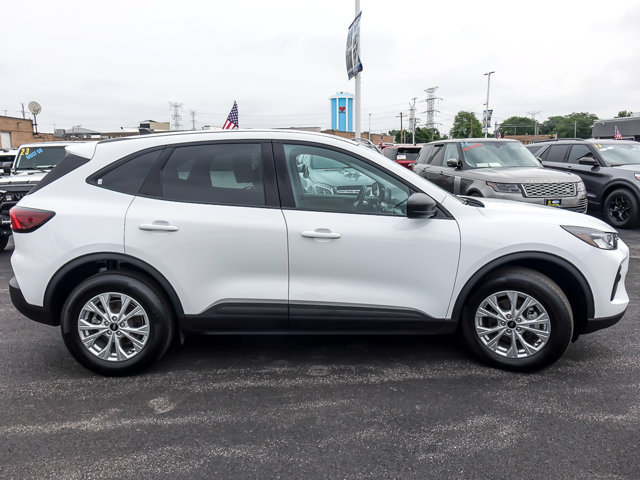Certified 2025 Ford Escape Active AWD/4WD image 9