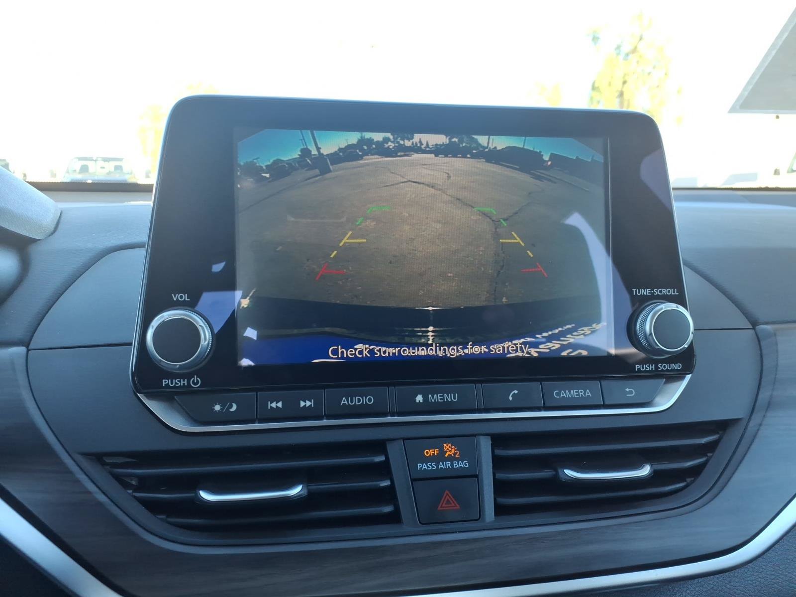 Used 2025 Nissan Altima 2.5 SV FWD image 23