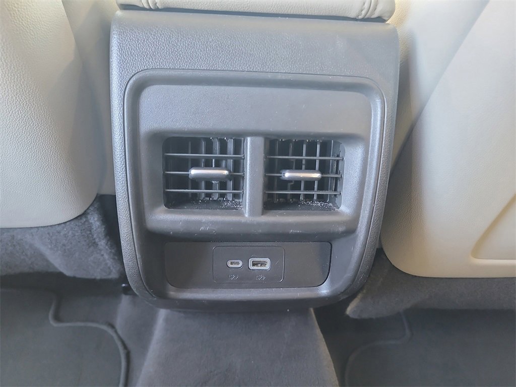 Used 2022 Cadillac XT4 Premium Luxury w/ Safety Alert Package image 14