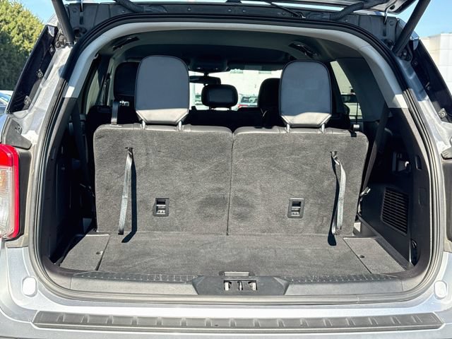 Certified 2021 Ford Explorer XLT w/ Equipment Group 202A AWD/4WD image 33