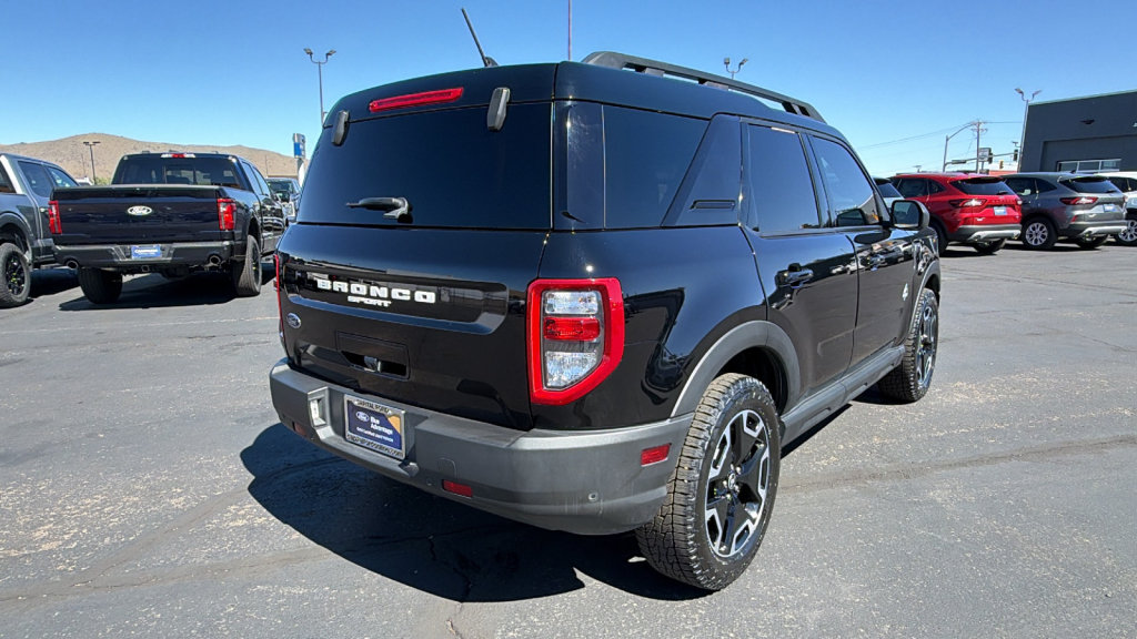 Certified 2024 Ford Bronco Sport Outer Banks w/ Tech Package AWD/4WD image 3