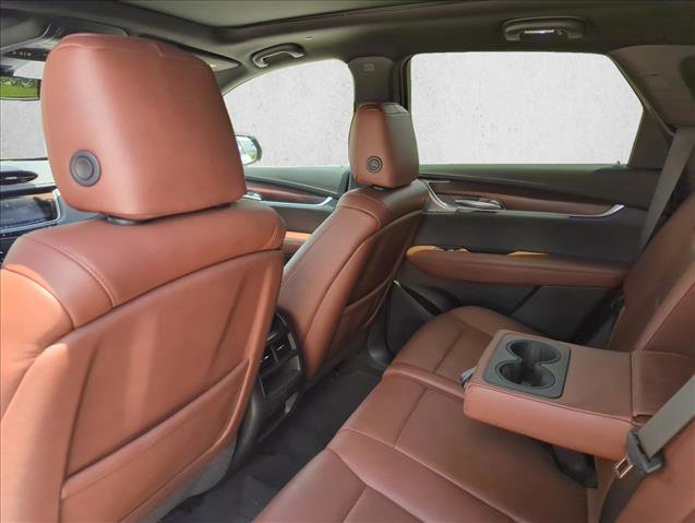 Used 2023 Cadillac XT5 Premium Luxury w/ Technology Package FWD image 18