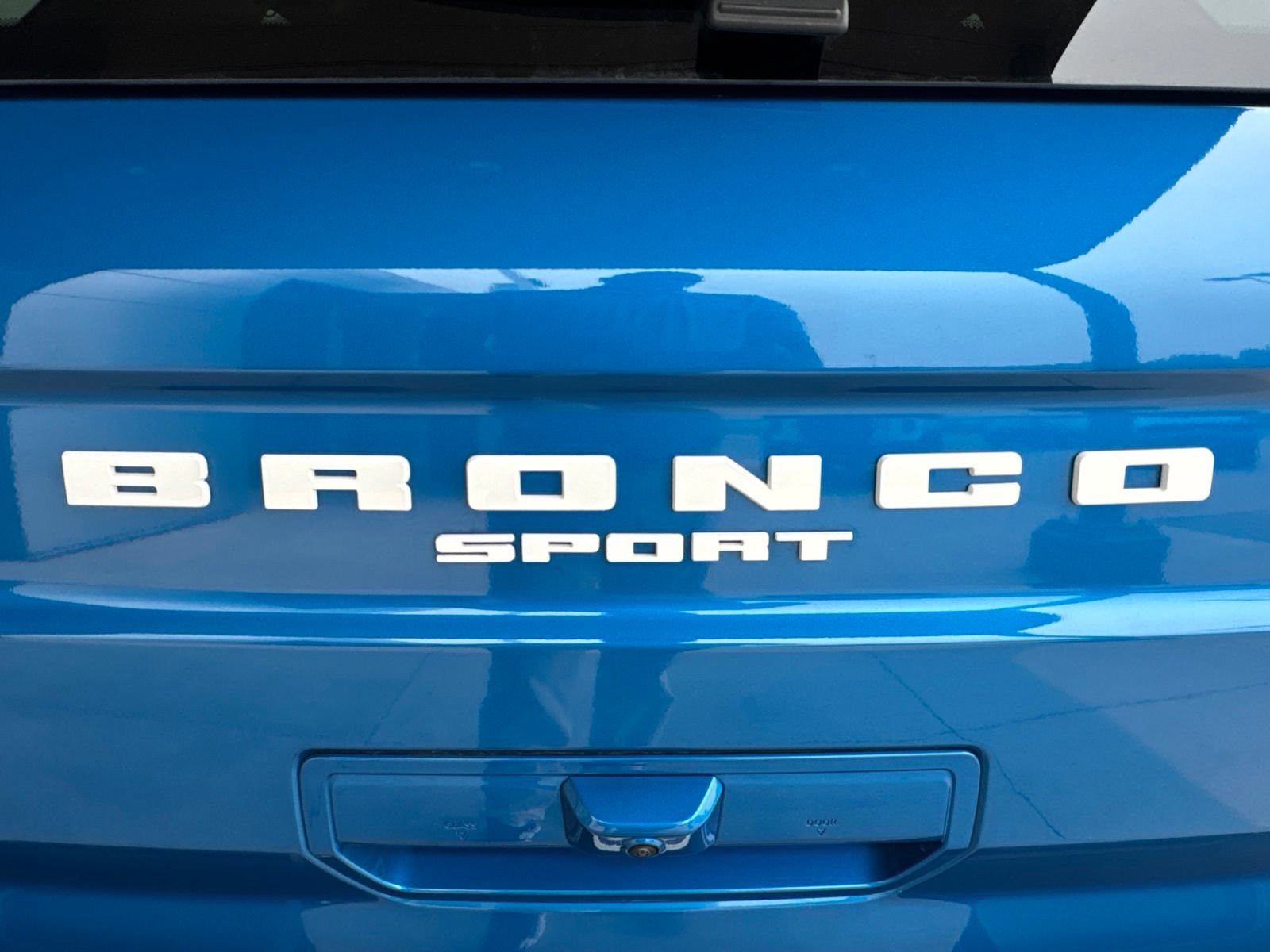 Certified 2025 Ford Bronco Sport Outer Banks w/ Outer Banks Tech Package+ AWD/4WD image 15