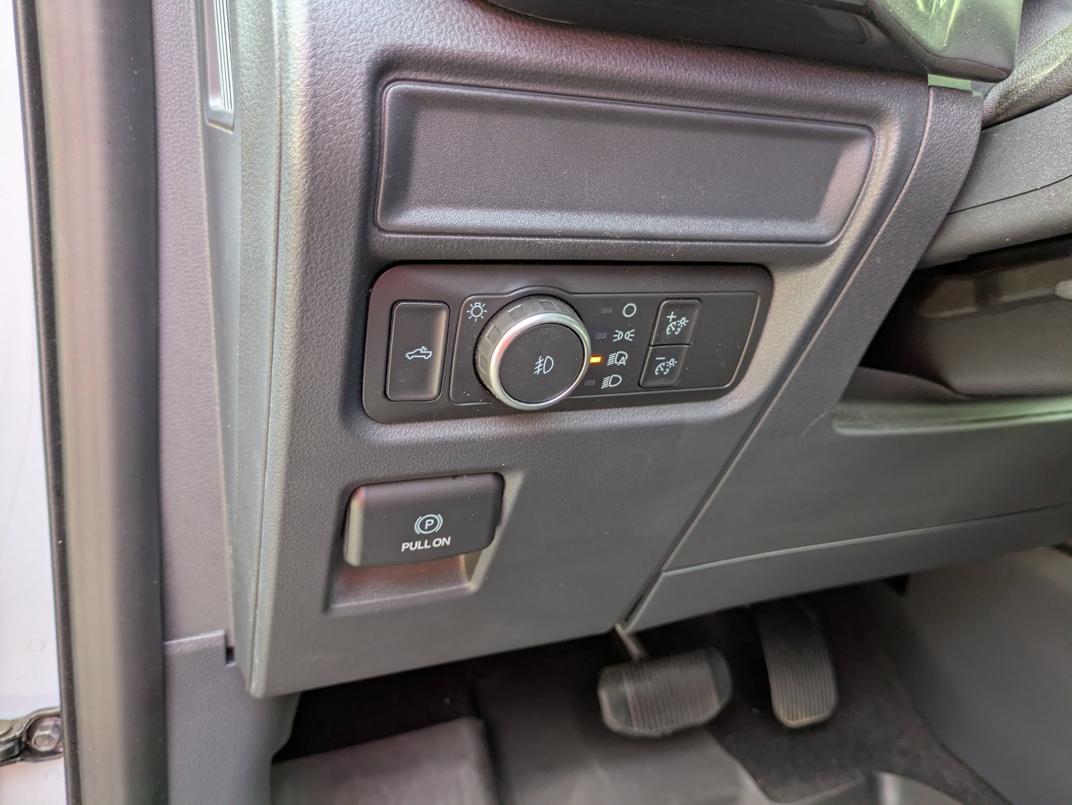Certified 2022 Ford F150 XLT w/ Equipment Group 301A Mid RWD image 18