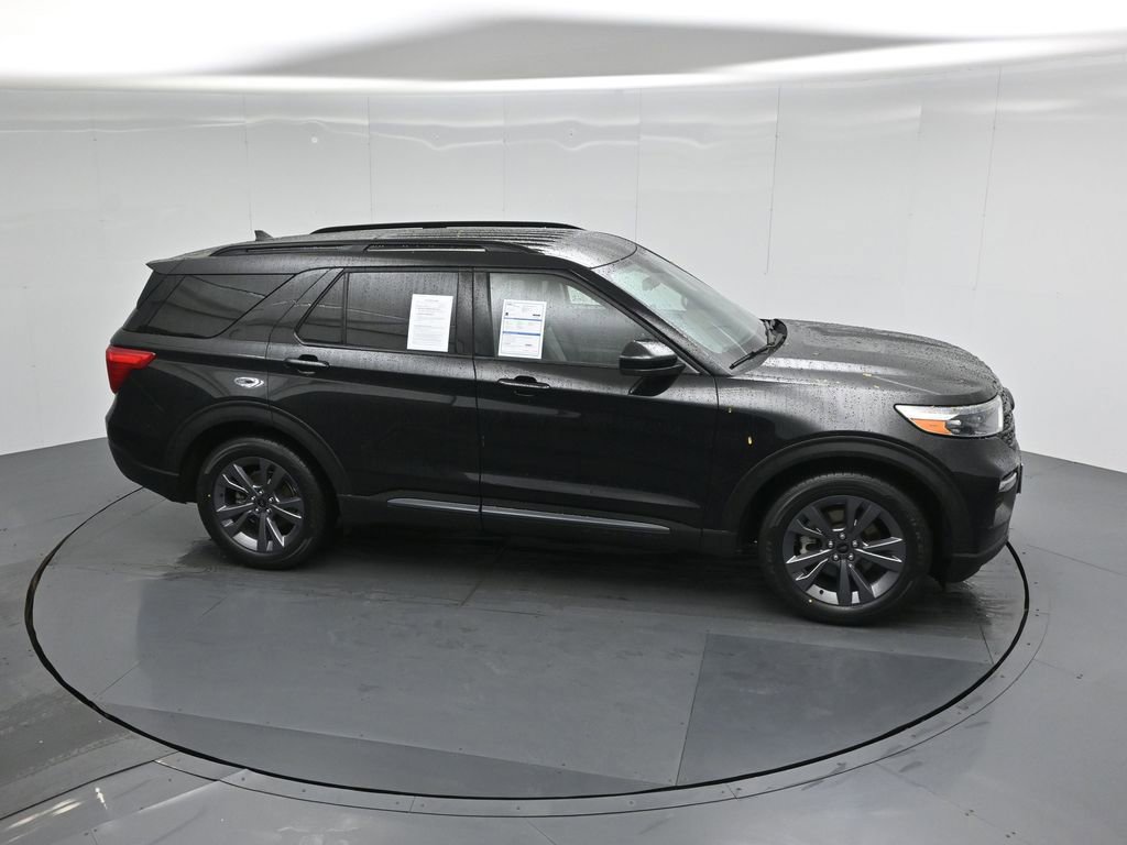 Certified 2022 Ford Explorer XLT w/ Equipment Group 202A image 59