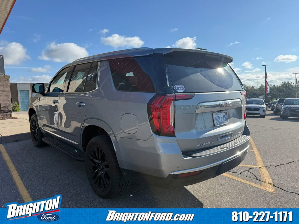Used 2023 GMC Yukon SLT w/ SLT Premium Package AWD/4WD image 5
