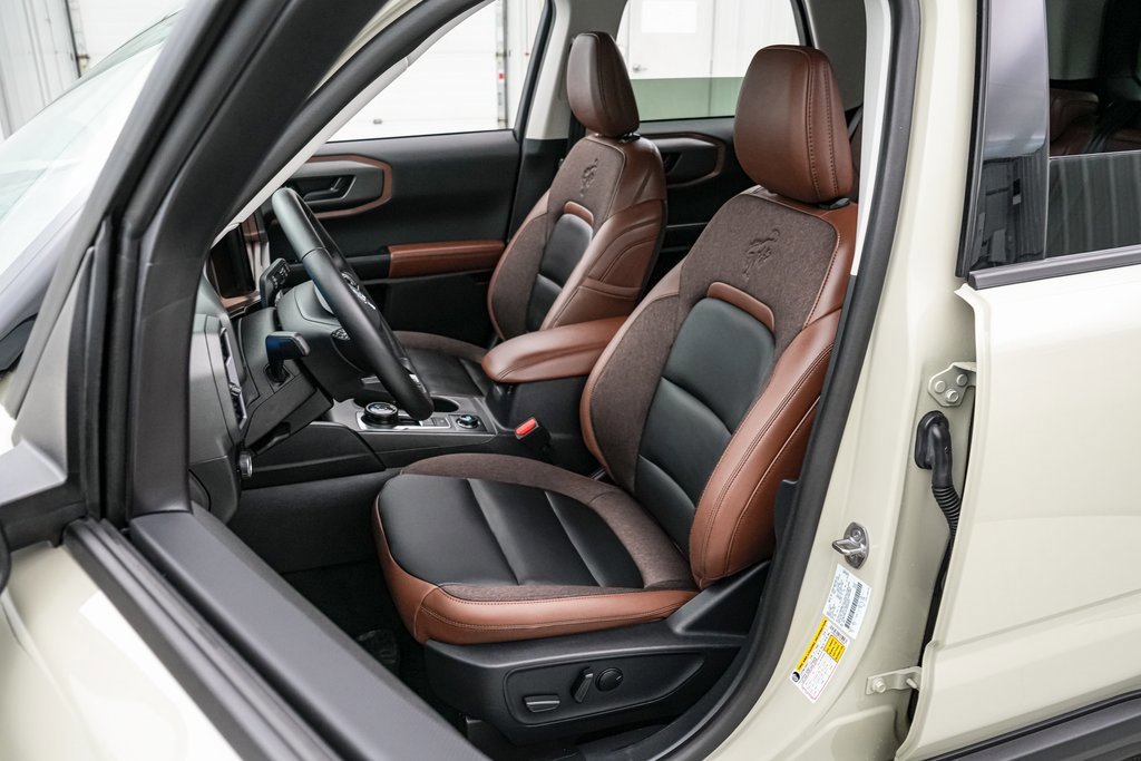 Certified 2025 Ford Bronco Sport Outer Banks w/ Outer Banks Tech Package+ image 12