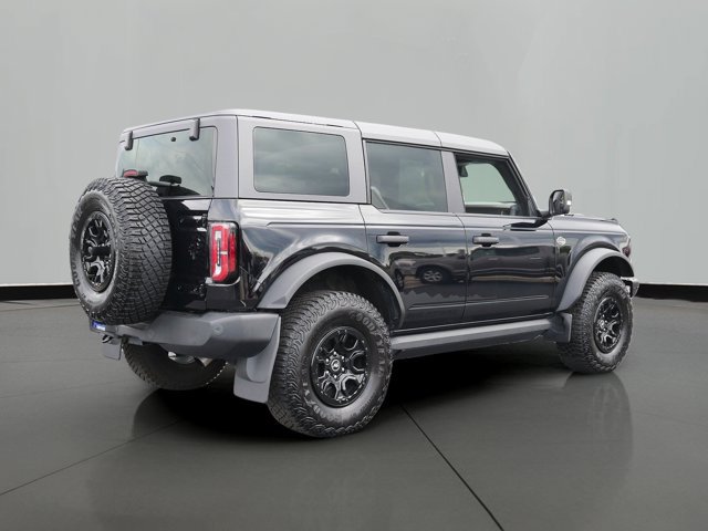 Certified 2024 Ford Bronco Wildtrak AWD/4WD image 3