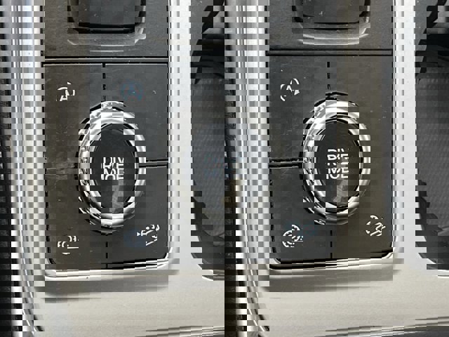 Certified 2023 Ford Explorer Limited w/ Limited Technology Package image 18