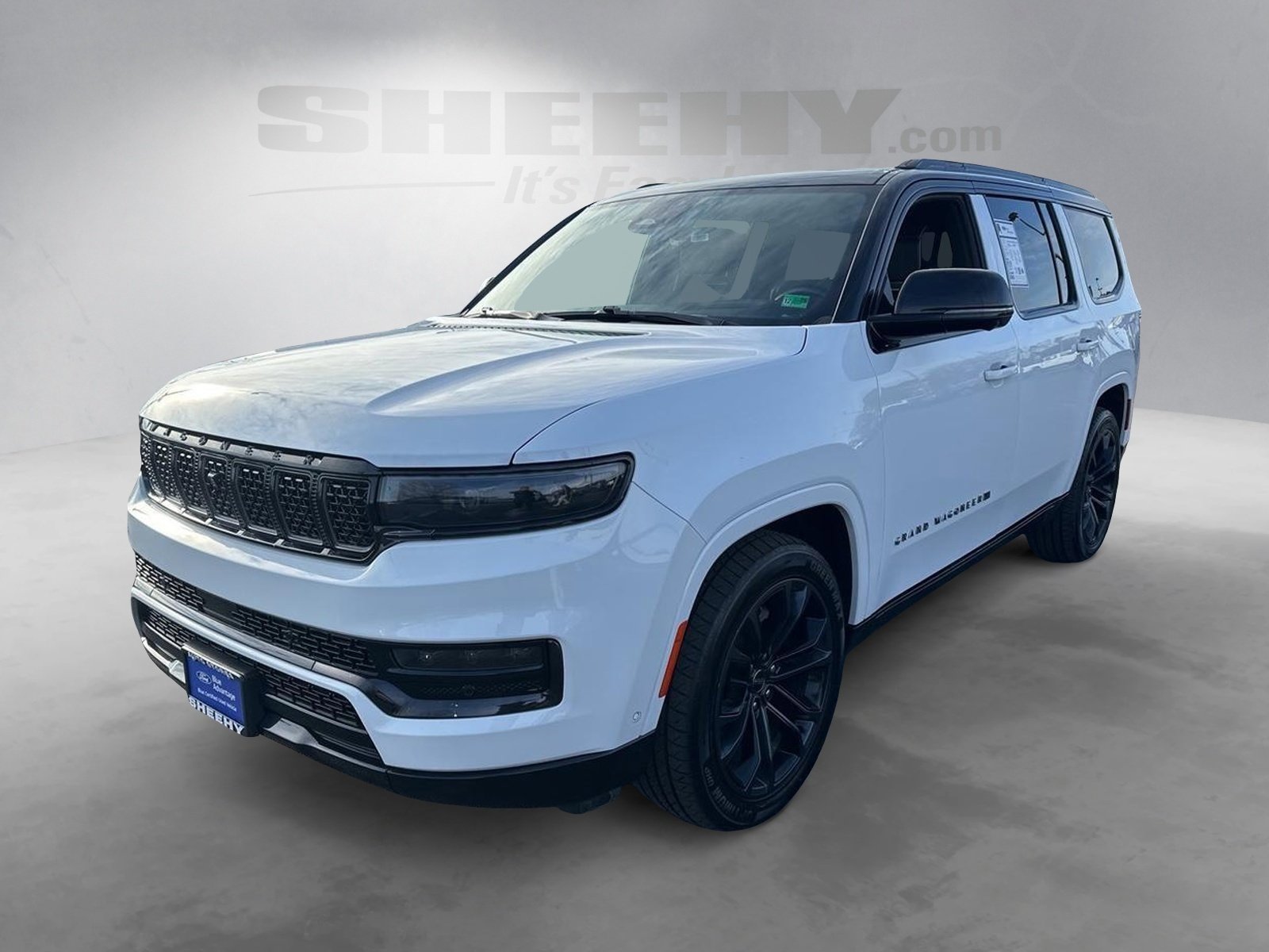 Used 2024 Jeep Grand Wagoneer Series II w/ Quick Order Packagew 28T image 15