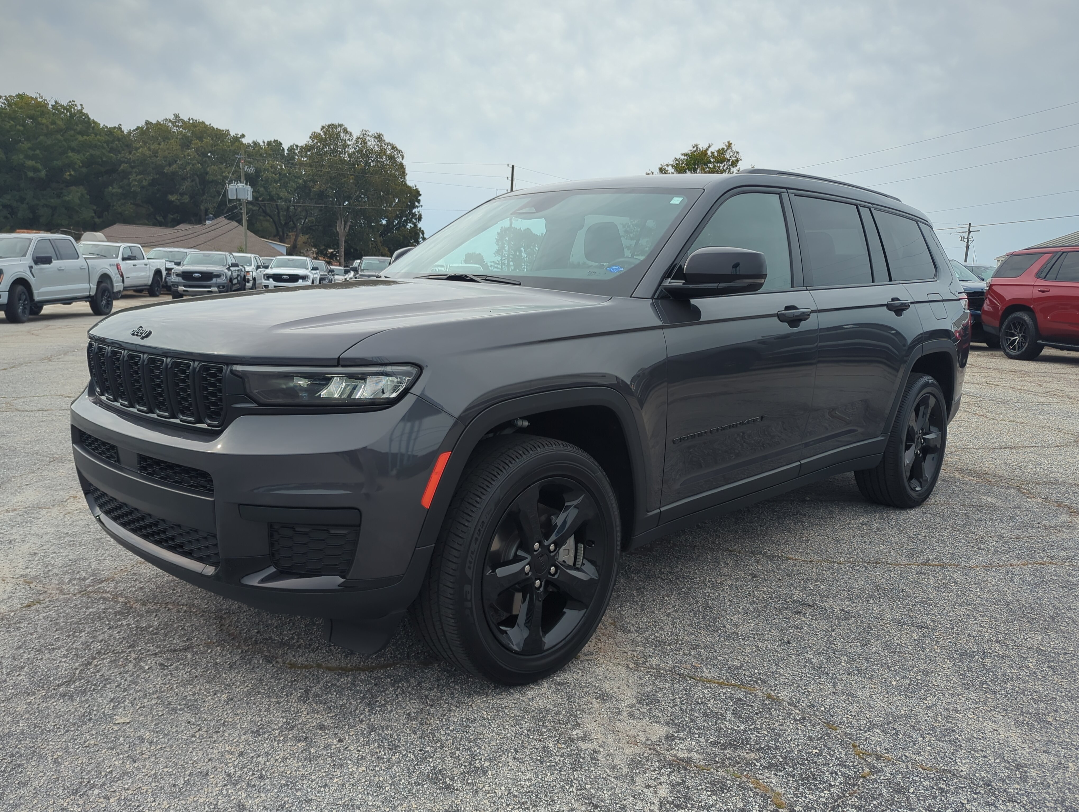 Used 2021 Jeep Grand Cherokee L Laredo AWD/4WD image 6