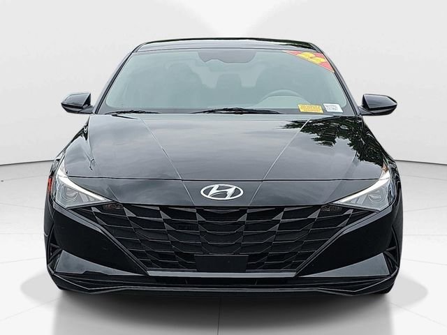Used 2022 Hyundai Elantra SEL w/ Convenience Package FWD image 10