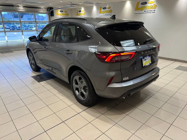 Certified 2024 Ford Escape ST-Line w/ Tech Pack #1 AWD/4WD image 22