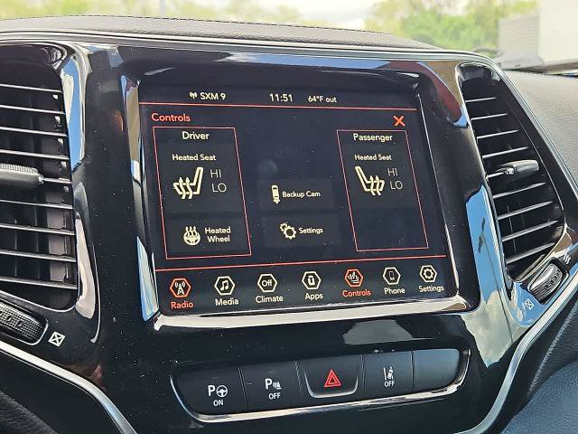 Used 2019 Jeep Cherokee Limited w/ Technology Group AWD/4WD image 25