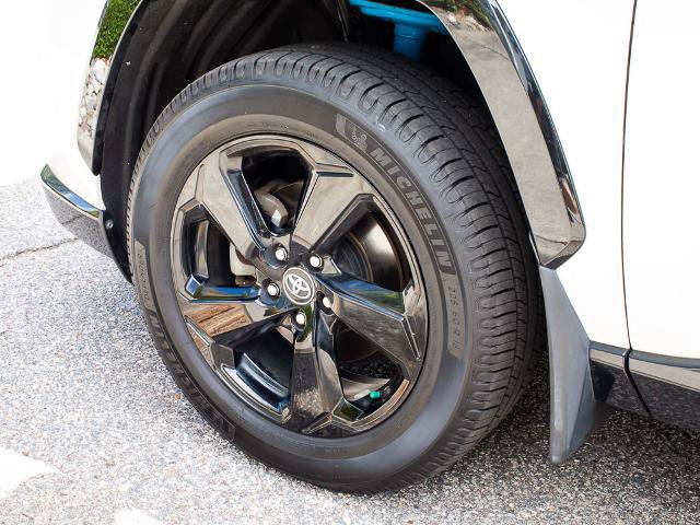 Used 2021 Toyota RAV4 XSE AWD/4WD image 5