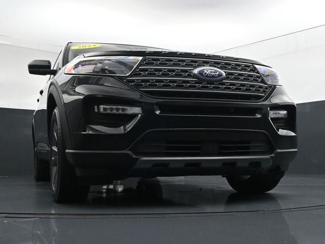 Certified 2023 Ford Explorer XLT w/ Equipment Group 202A AWD/4WD image 32