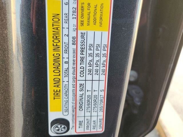 Used 2021 Chevrolet Suburban LS image 37