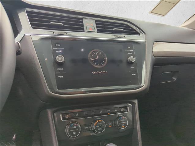 Used 2020 Volkswagen Tiguan SE w/ Panoramic Sunroof Package FWD image 13