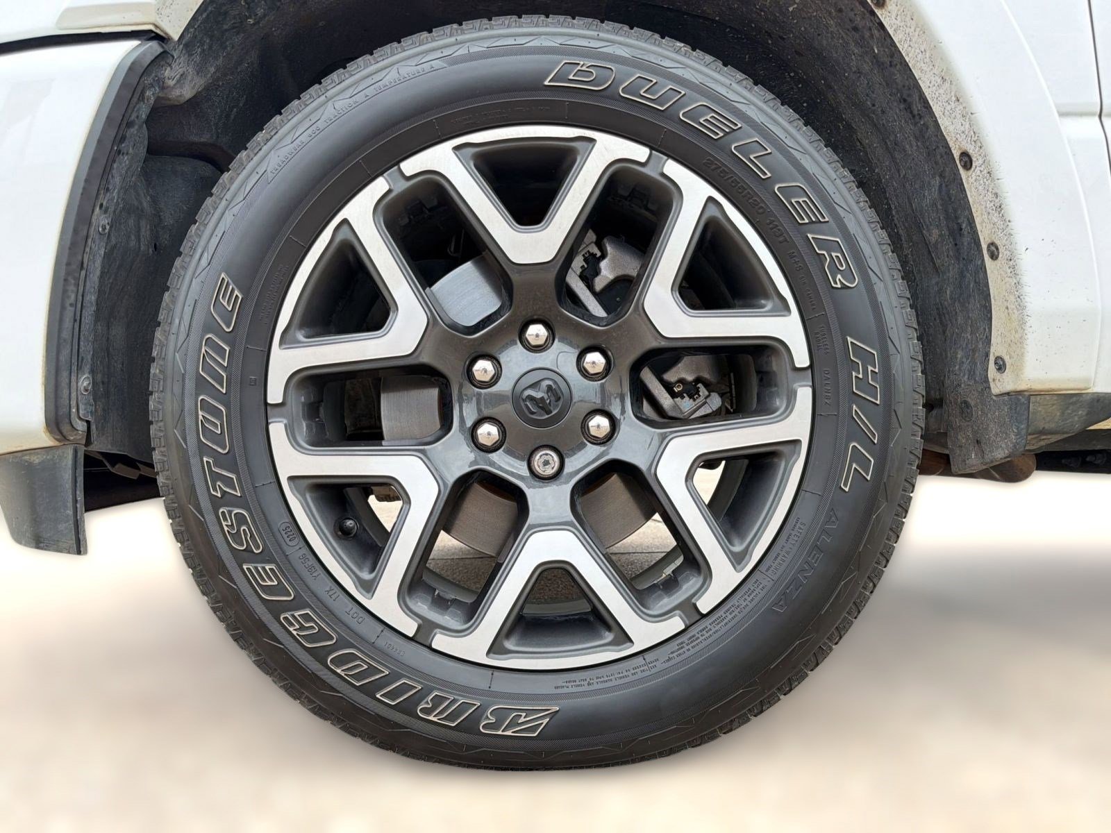 Used 2025 RAM 1500 Laramie w/ Sport Appearance Package AWD/4WD image 11