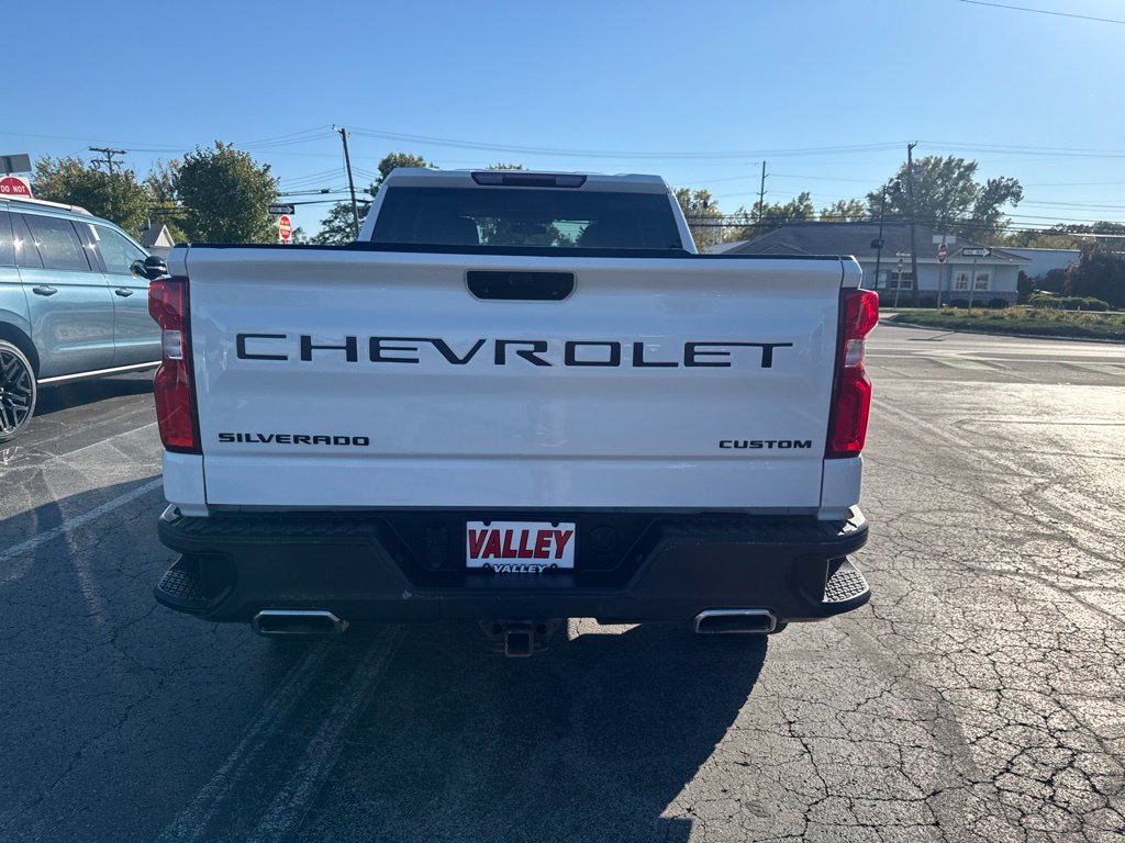 Used 2020 Chevrolet Silverado 1500 Custom Trail Boss AWD/4WD image 5