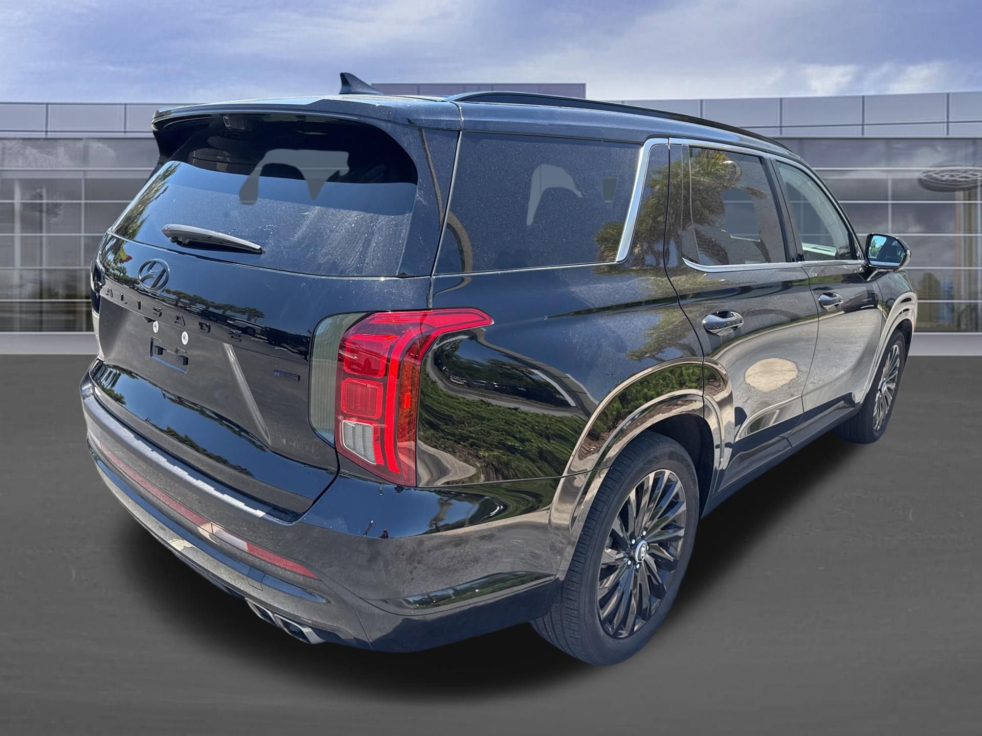 Used 2024 Hyundai Palisade Calligraphy AWD/4WD image 4