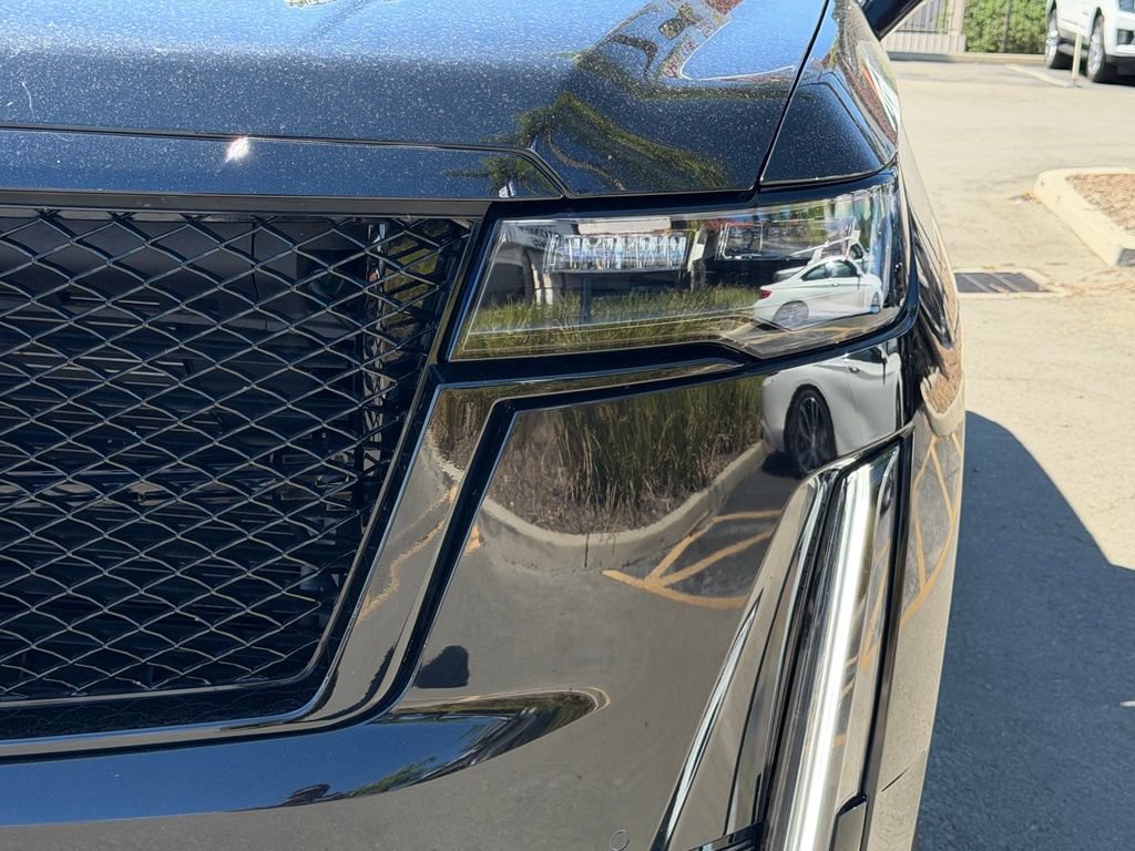 Used 2023 Cadillac Escalade Sport w/ LPO, ONYX Package RWD image 16