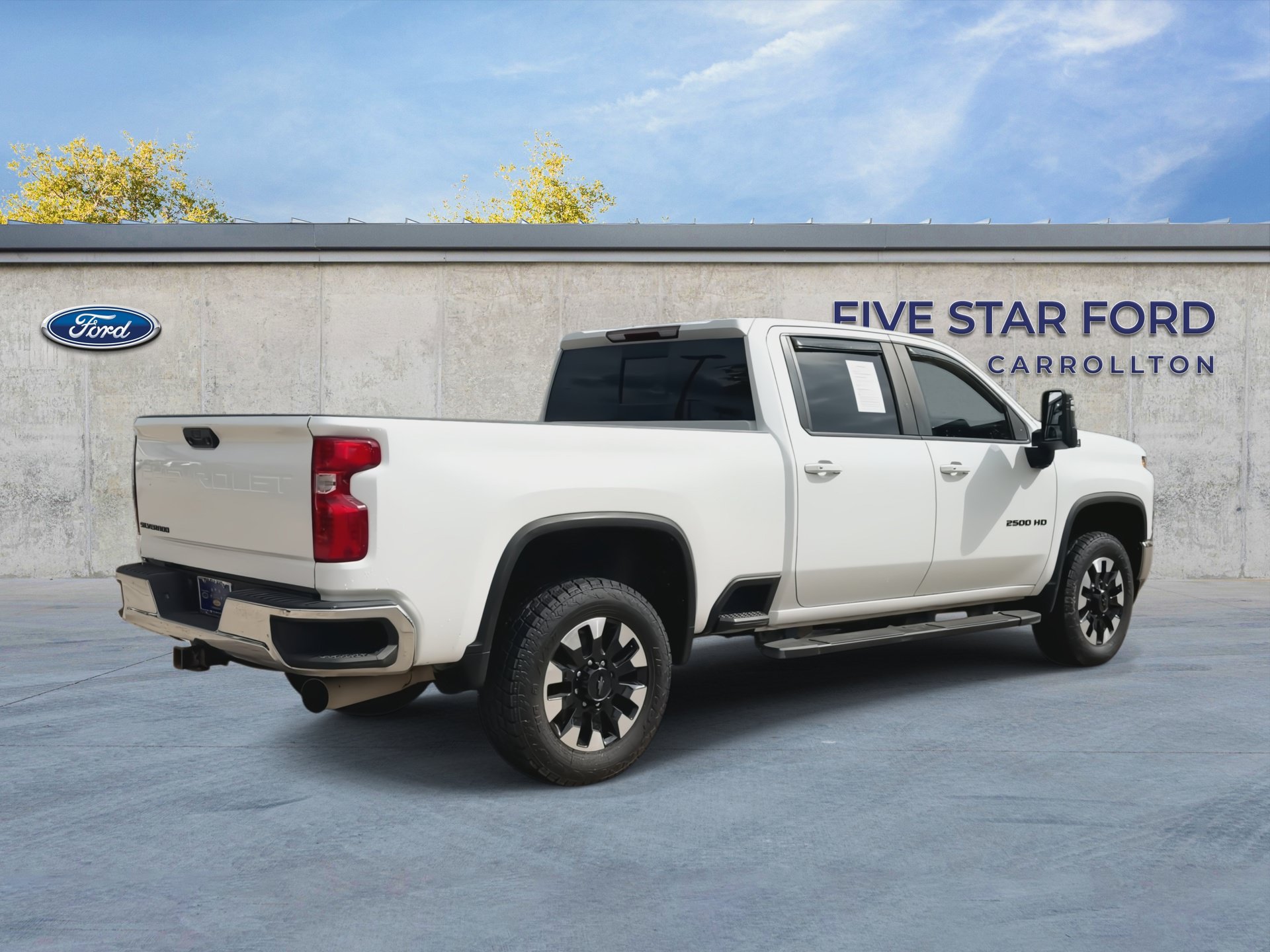 Used 2020 Chevrolet Silverado 2500 LT w/ Convenience Package AWD/4WD image 8