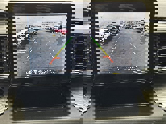 Certified 2020 Ford Explorer XLT w/ Equipment Group 202A image 15