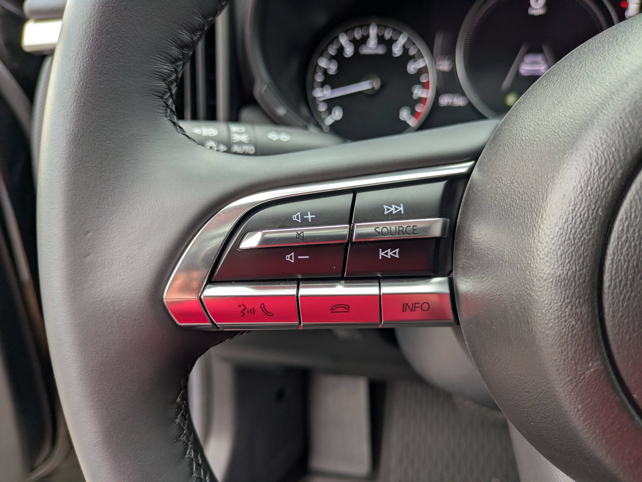 Used 2025 MAZDA CX-50 AWD 2.5 S w/ Weather Package image 18
