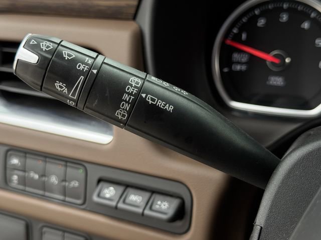 Used 2021 Chevrolet Tahoe High Country w/ Premium Package RWD image 22