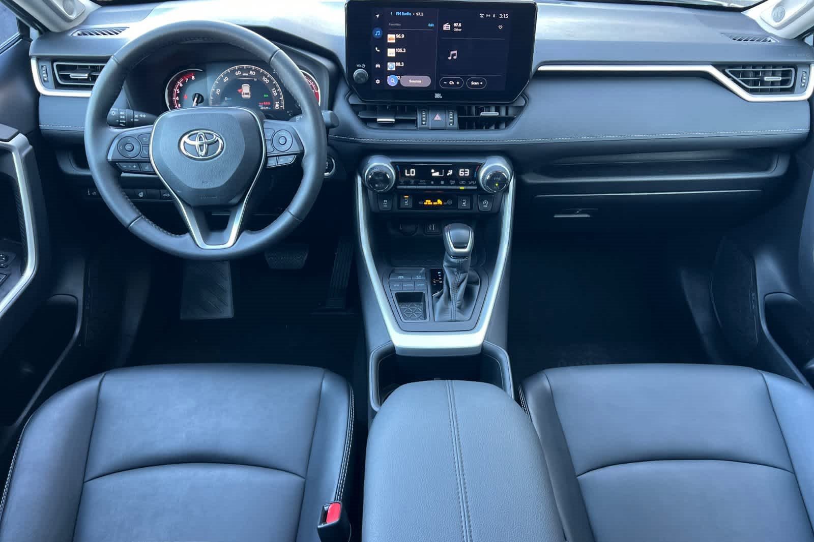 Used 2023 Toyota RAV4 XLE Premium image 9