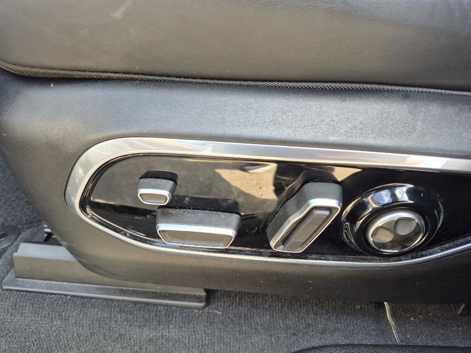 Used 2023 Jeep Grand Cherokee Summit image 18